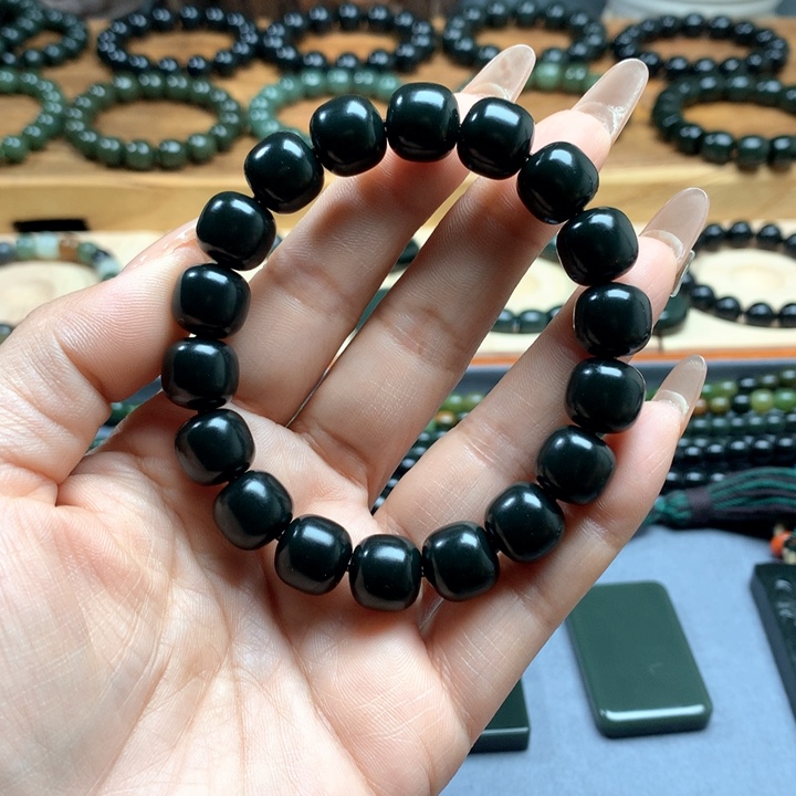 和田玉（青玉）手链未镶嵌