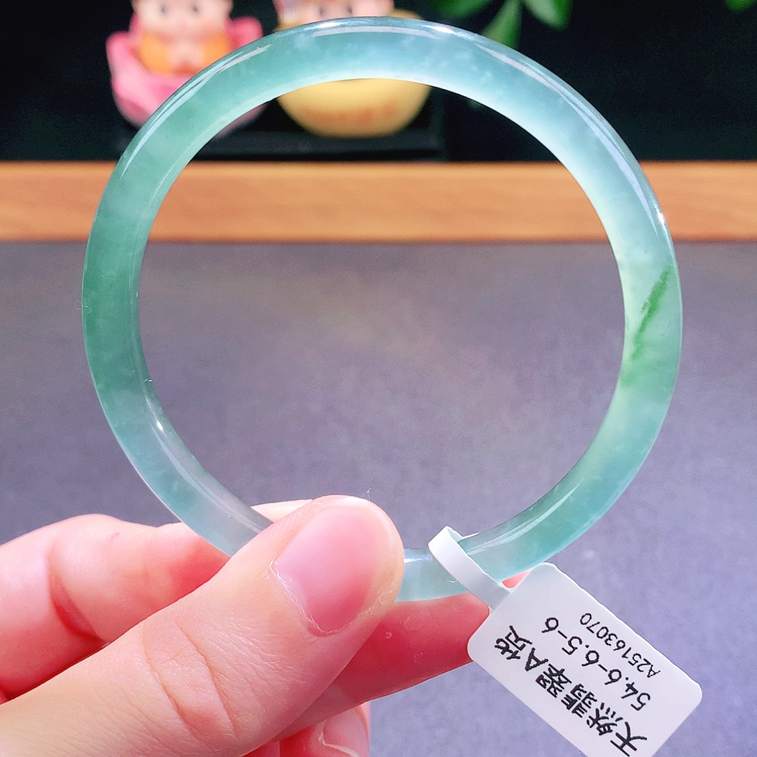 翡翠未镶嵌手镯天然翡翠