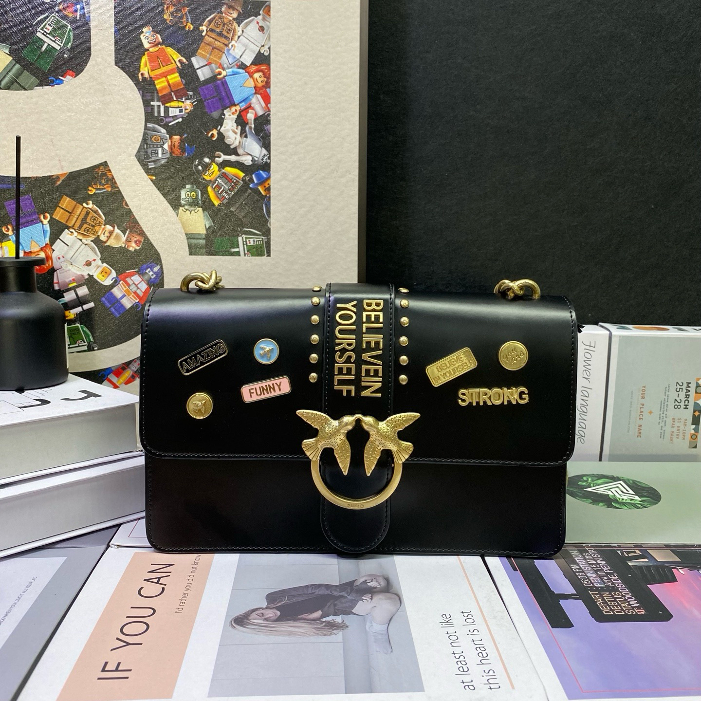 95新 PINKO 23302斜挎包26*16