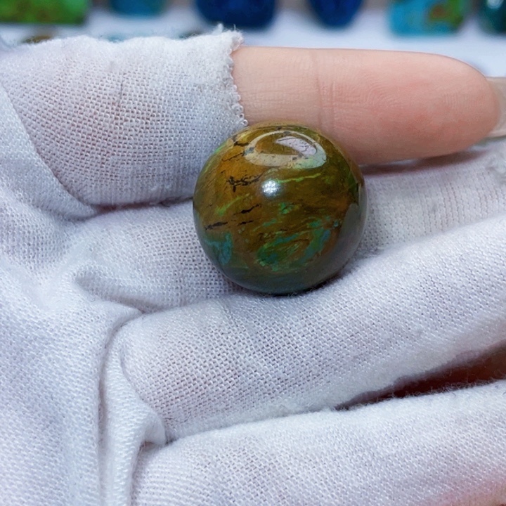 绿松石未镶嵌饰品