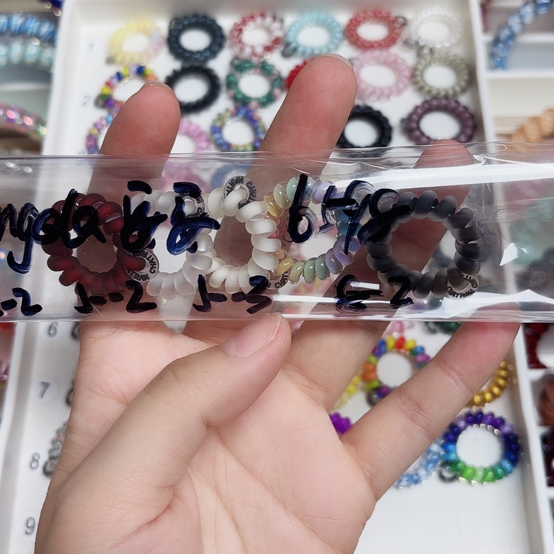 A***安非金属发饰S码5条