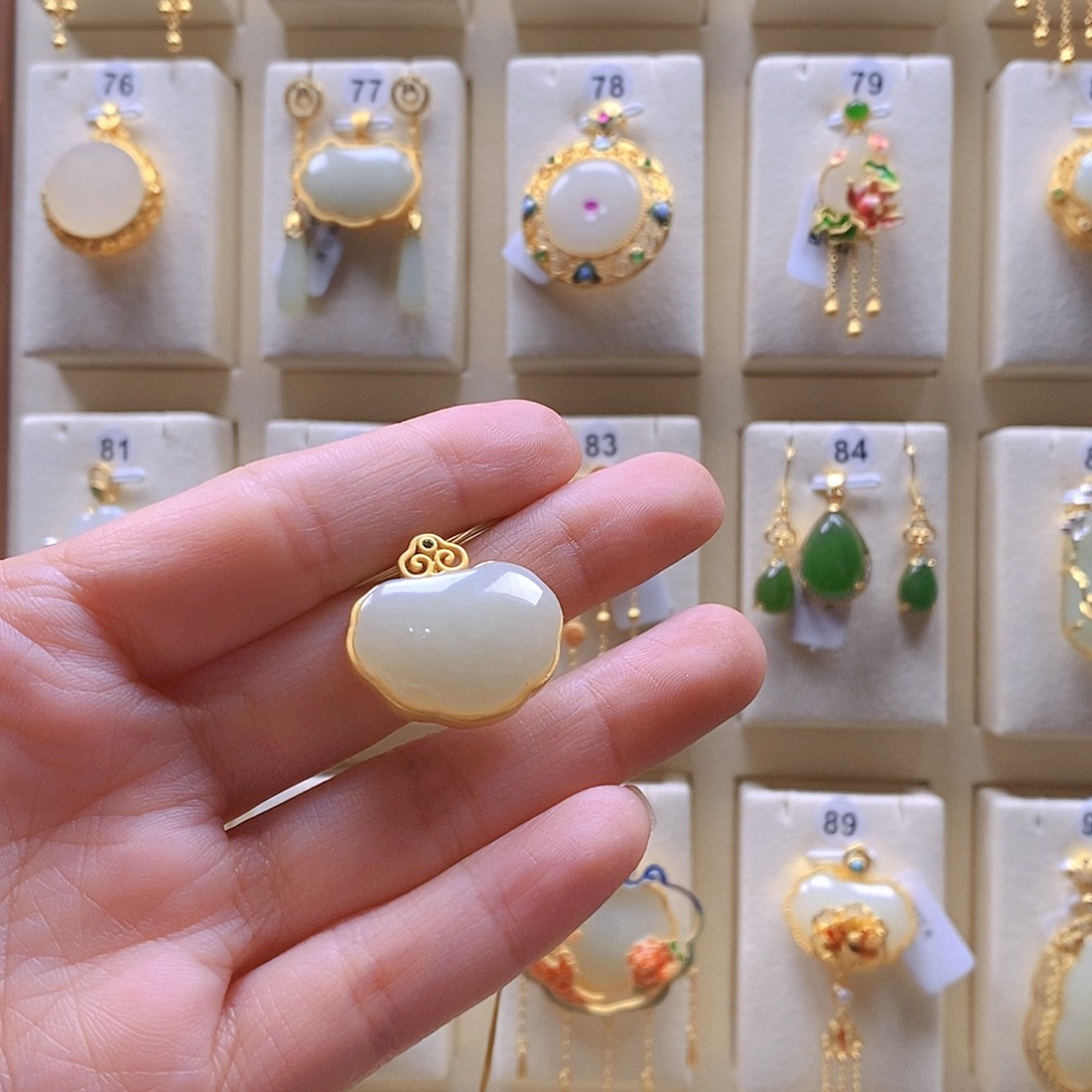 和田玉颈饰银S925镶嵌