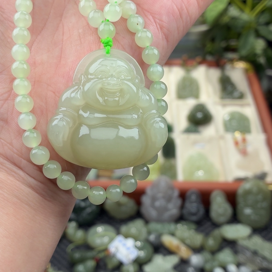 和田玉未镶嵌颈饰