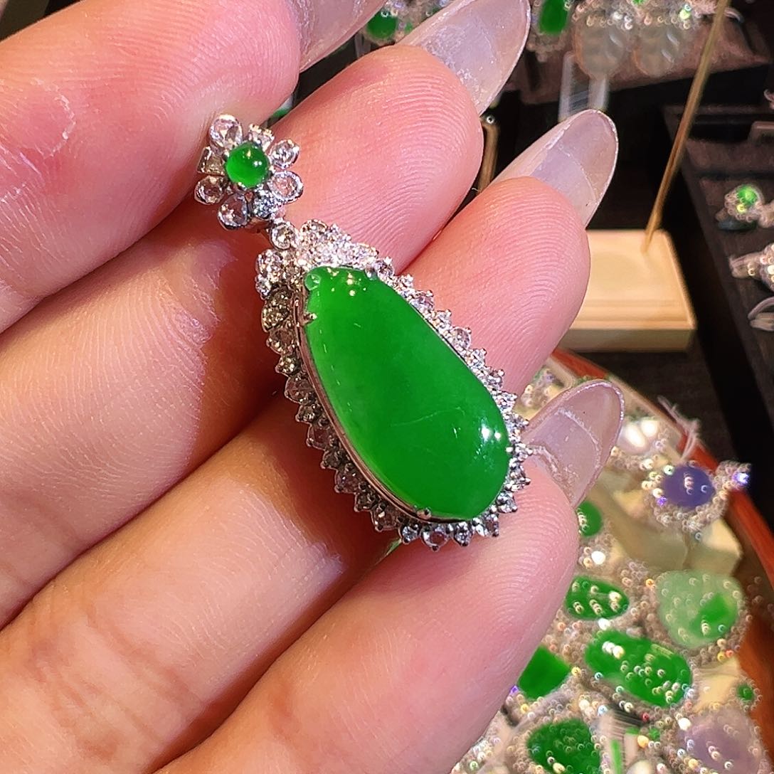 翡翠18K金镶嵌吊坠(不含链)翡翠