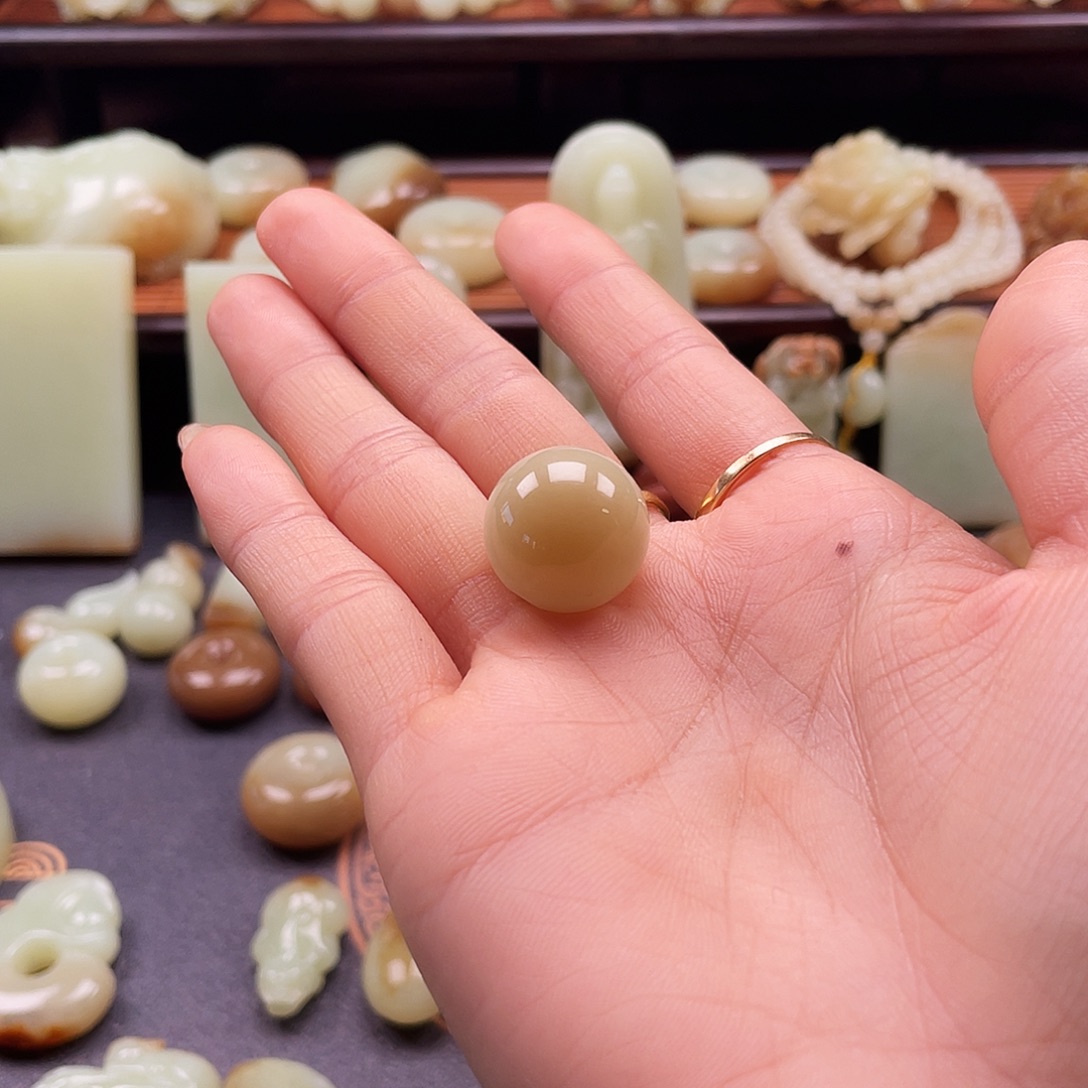 有***～岫岩老玉（透闪石质玉）未镶嵌颈饰