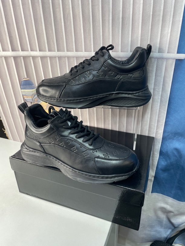 尚品新款休闲鞋24003