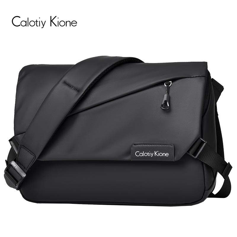 Calotiy Kione日系风拼接男士斜挎包时尚潮流邮差包肩包休闲男包