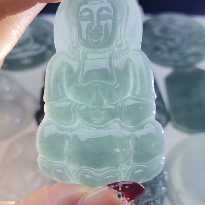 翡翠颈饰未镶嵌天然的A货翡翠多样性发货