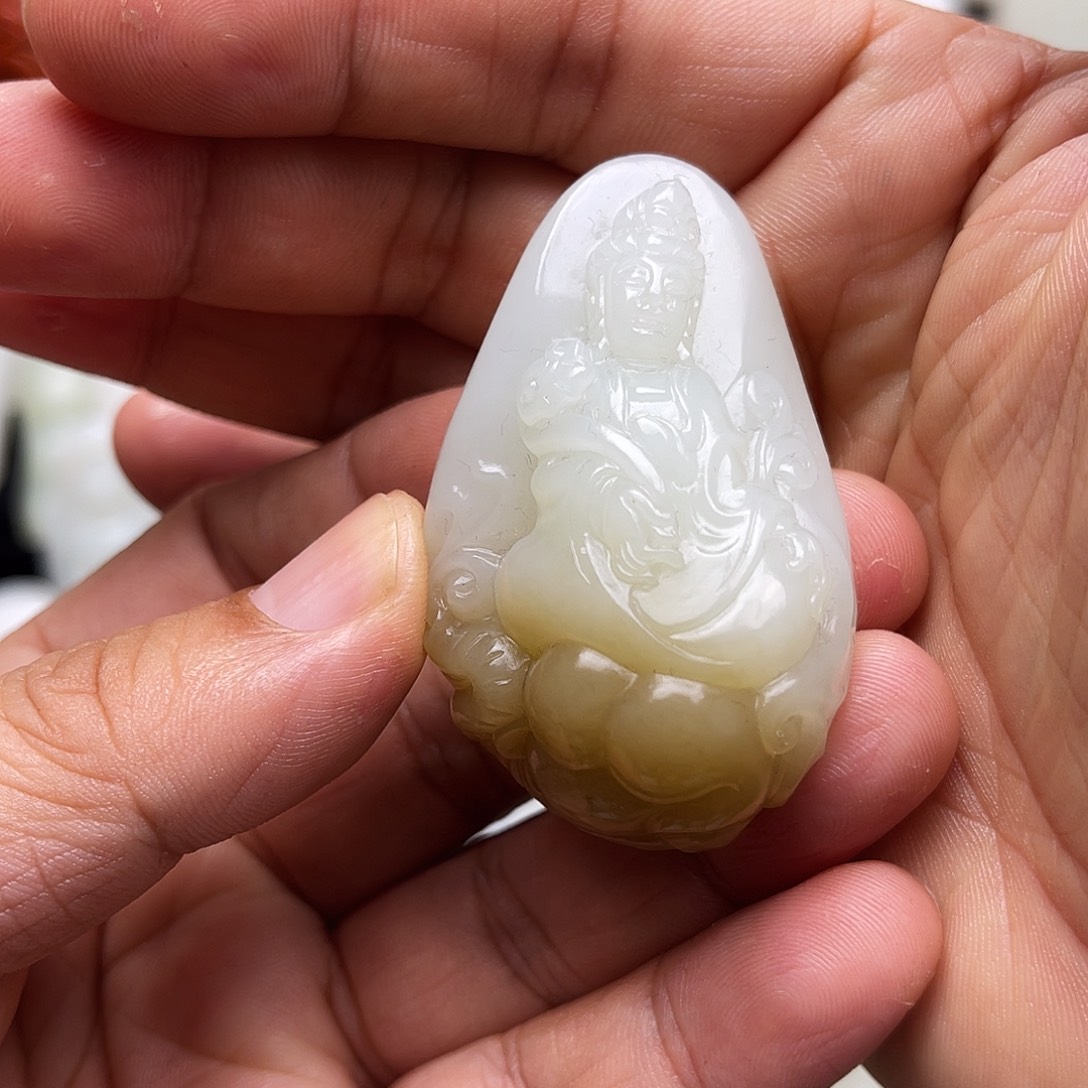 和田玉颈饰未镶嵌