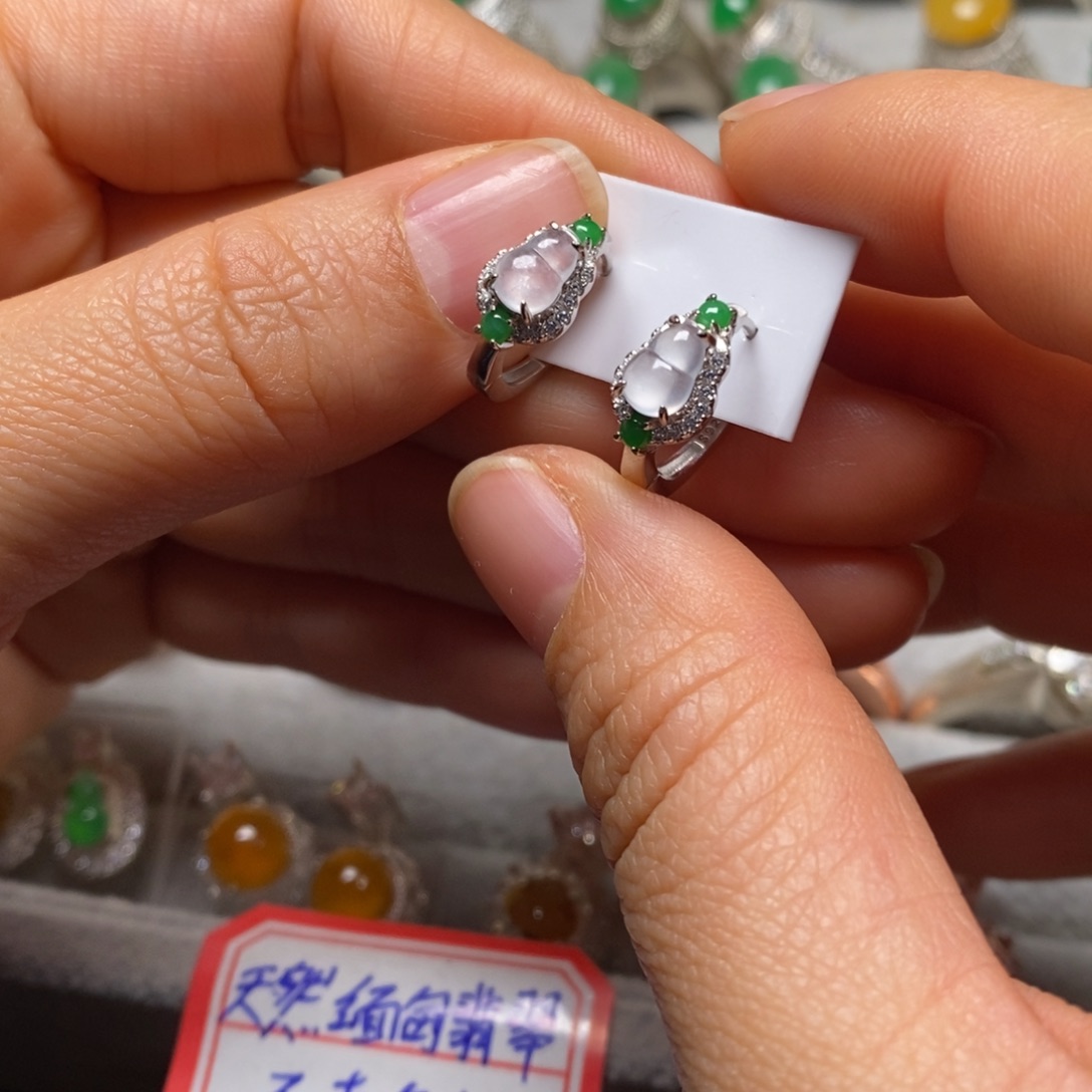 翡翠耳饰未镶嵌耳包