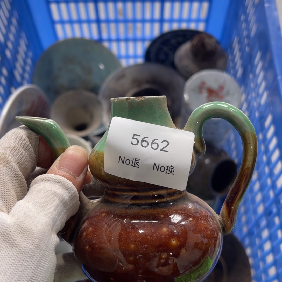 港***饰器曰87543467875662