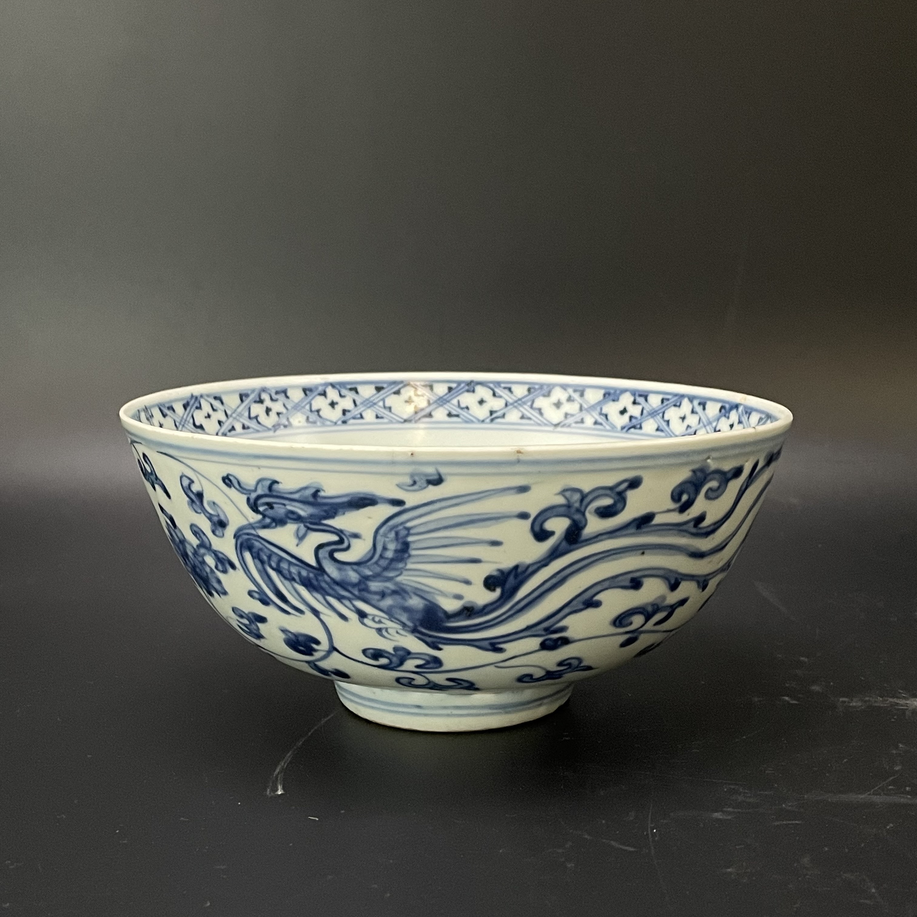 25080585 明正德青花凤纹碗 直径18.6高8.6cm