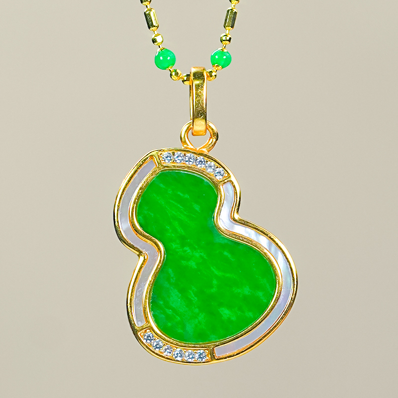 天然翡翠A货银镶嵌精致简约辣绿翡翠葫芦吊坠s88