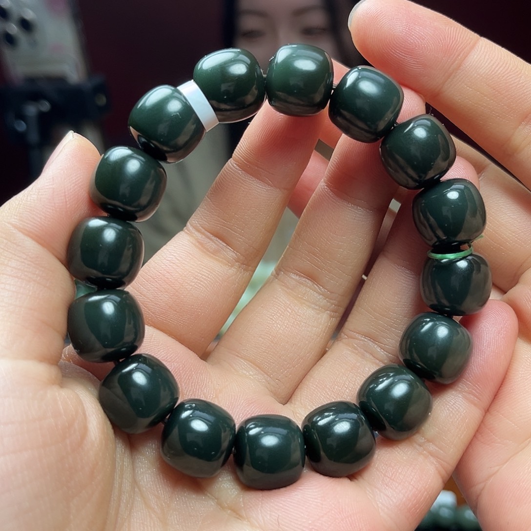 和田玉未镶嵌手链