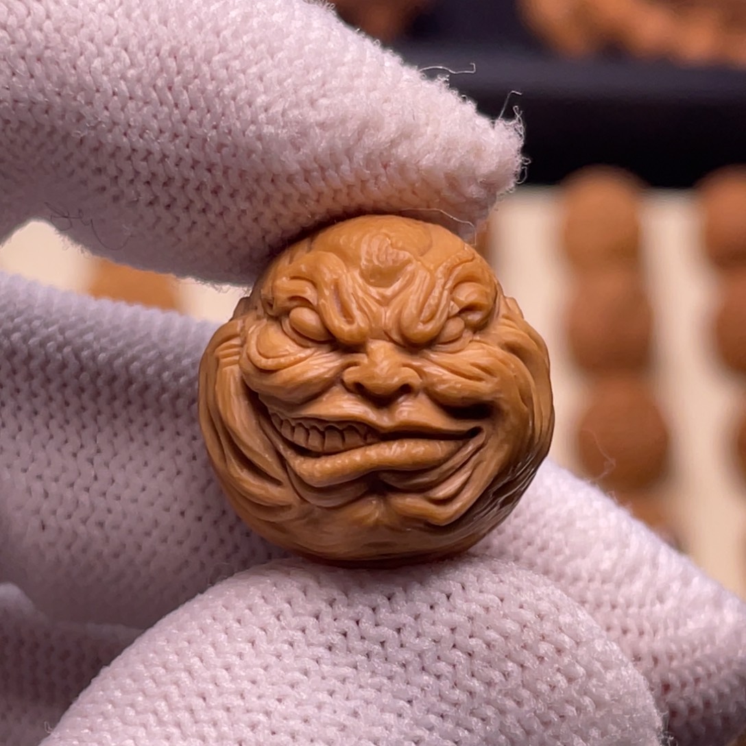 猴头核桃吊坠拽爷18.2左右