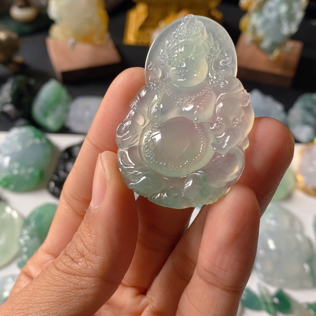 翡翠颈饰未镶嵌向*宝翡翠财神爷