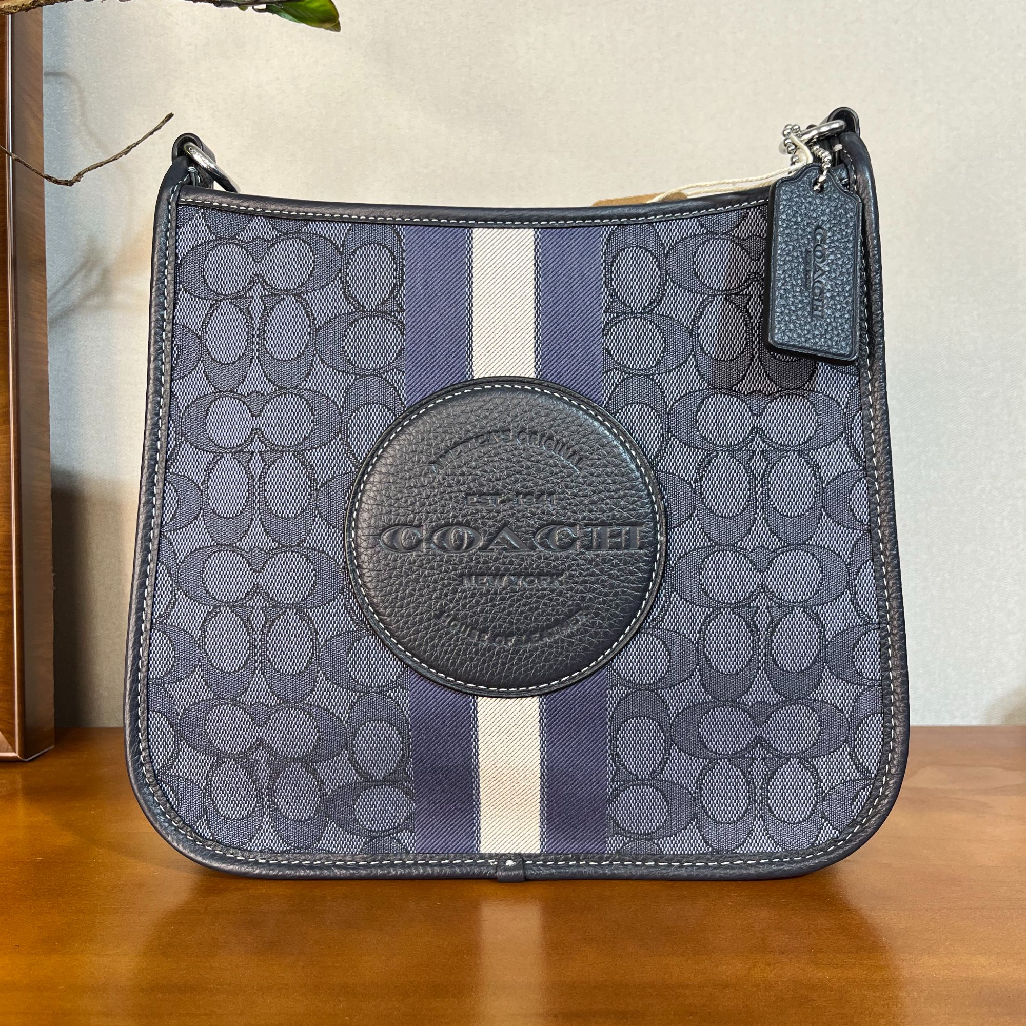 95新 COACH/蔻驰 单肩包/27*7*26/A235