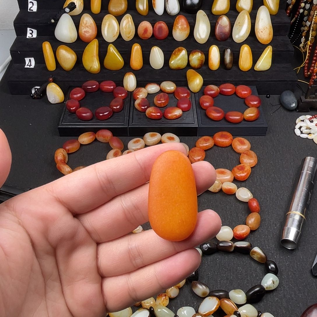 和田玉吊坠(赠链)未镶嵌