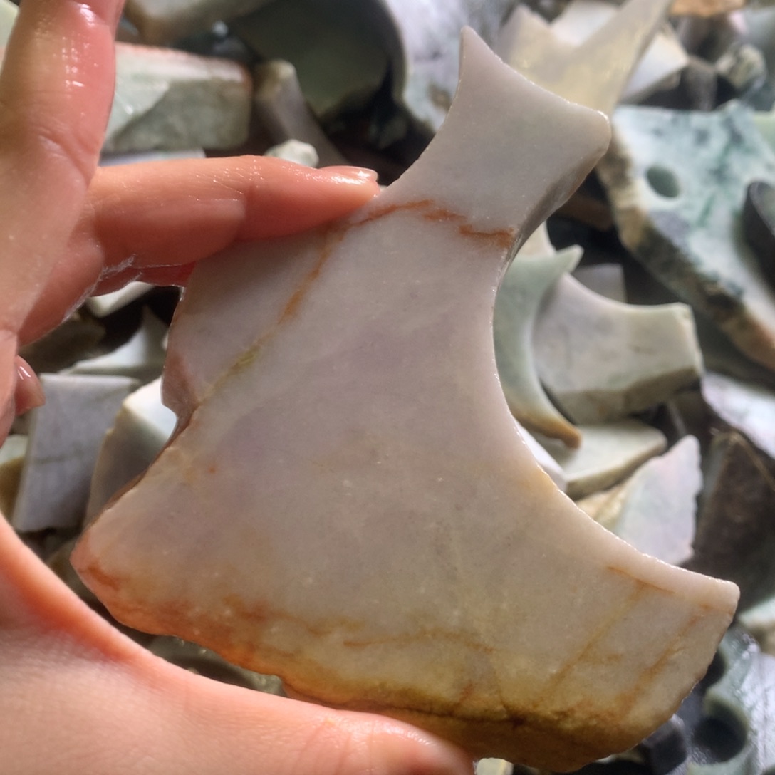 翡翠颈饰未镶嵌缅甸翡翠