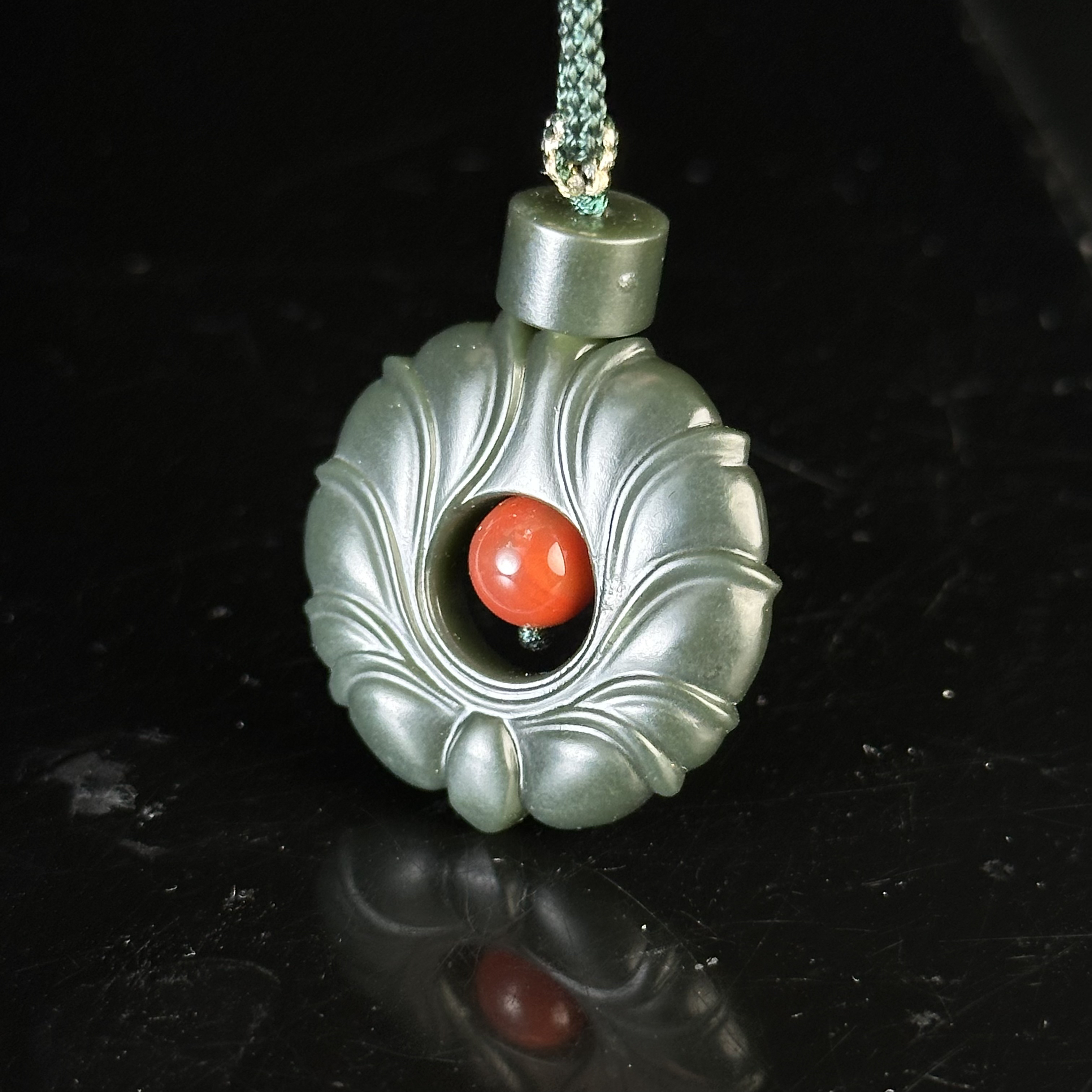 20世纪和田玉莲花纹佩 ZR20115025*【上海兰馨】