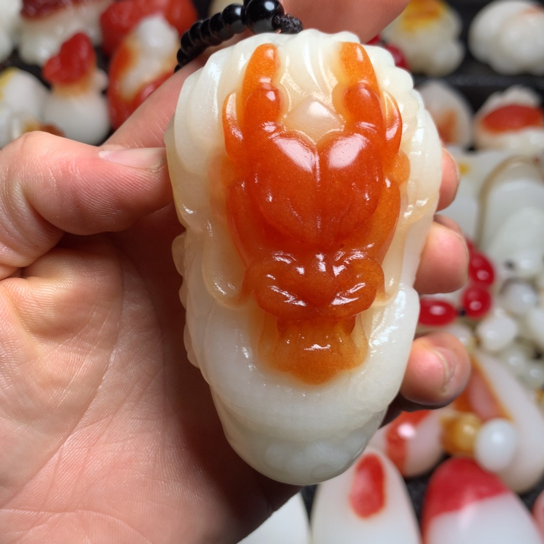 新疆戈壁石五彩石