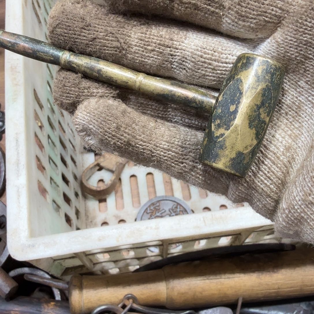 春***堂一物一图，工艺品。