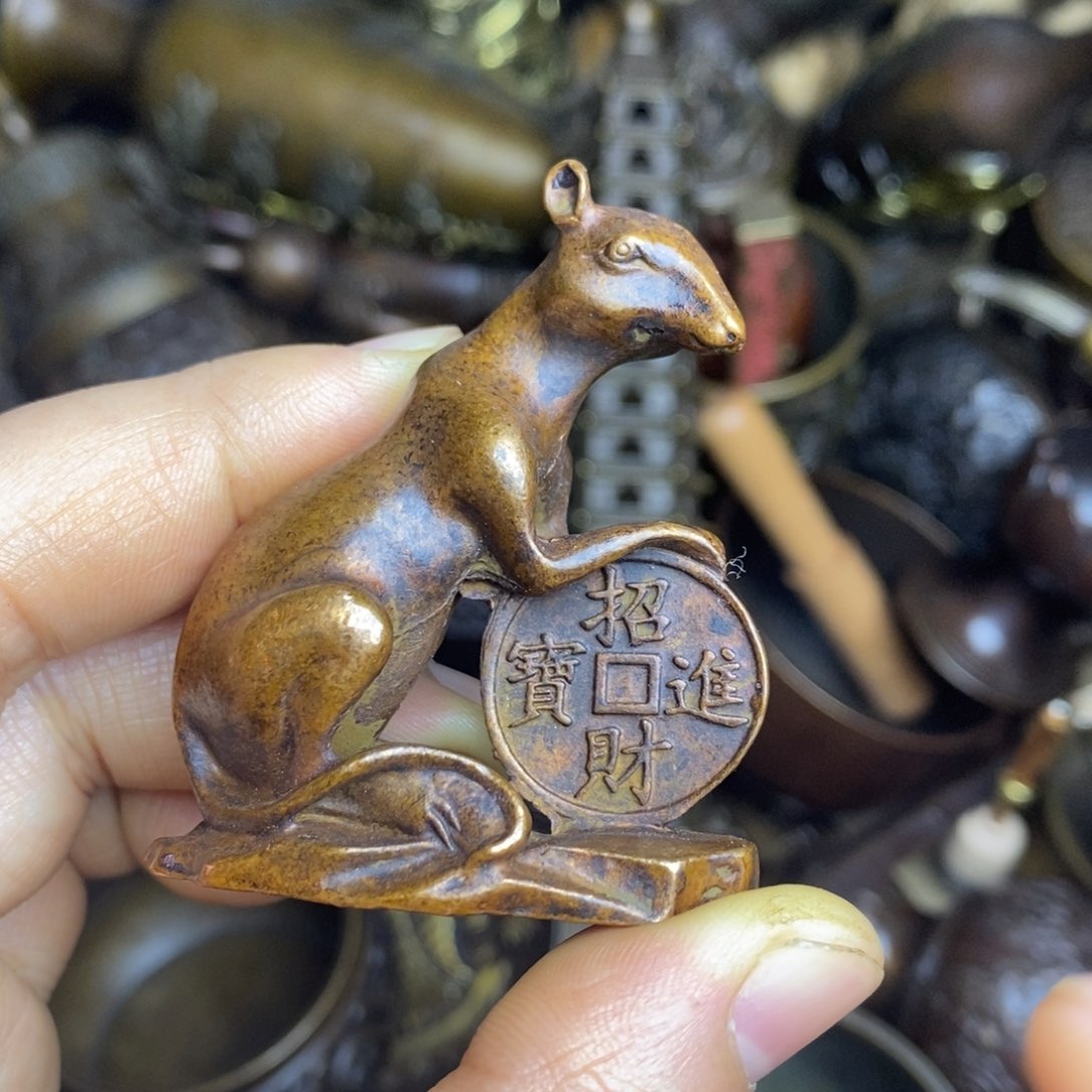 精美銅器，做工精緻