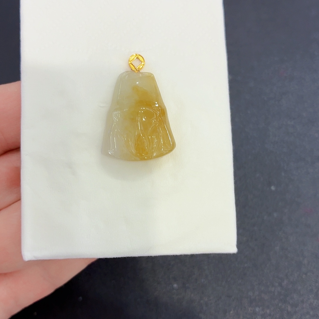 颈饰18K金镶嵌翡翠竹节吊坠