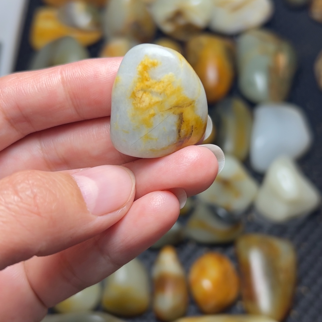 和田玉未镶嵌耳饰11