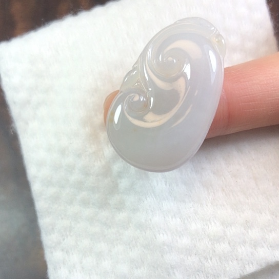 翡翠未镶嵌颈饰缅甸A货，每天下午1点半开播