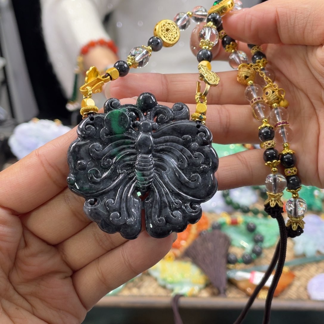 翡翠颈饰未镶嵌代编织