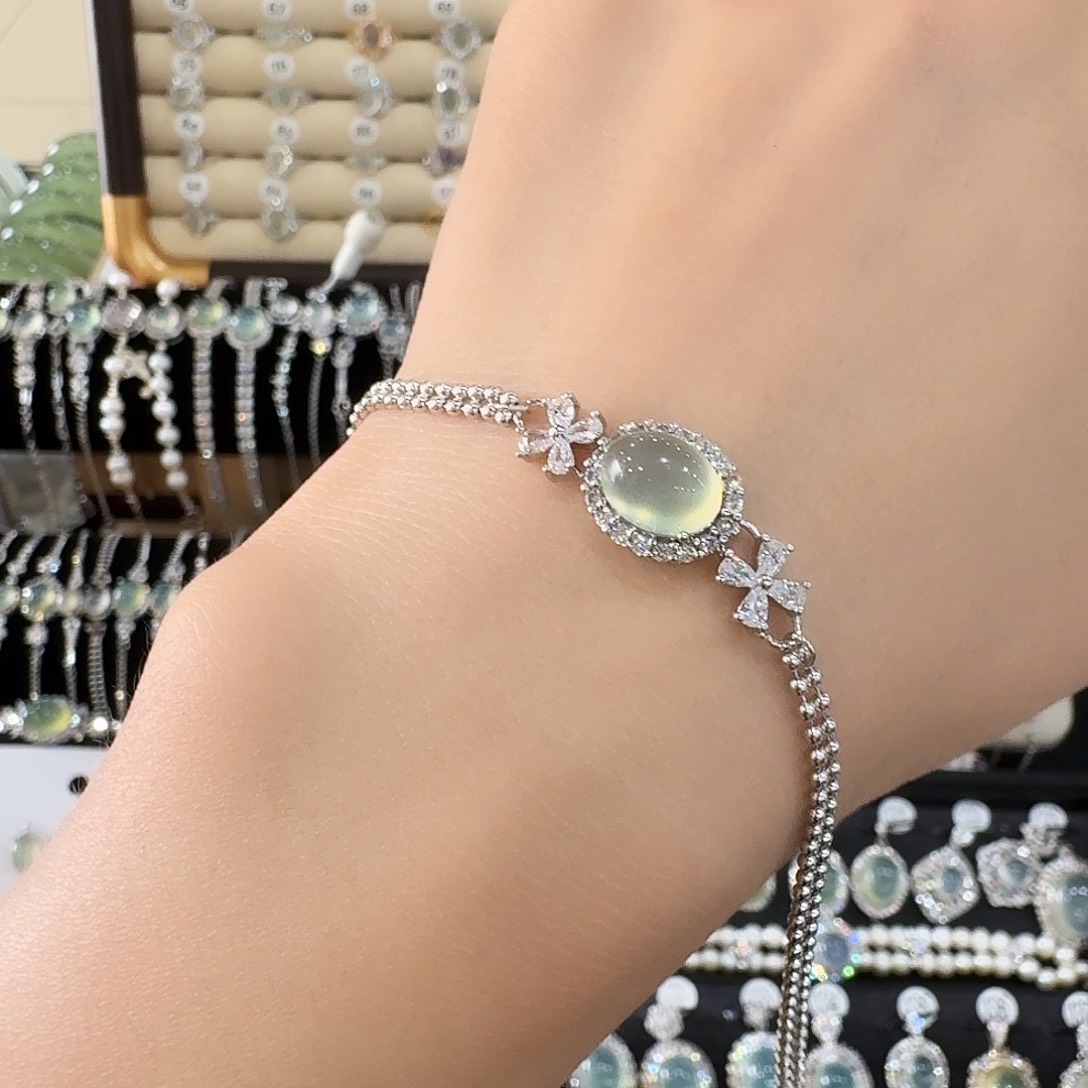 银S925镶嵌蛇纹石玉手链怜**人