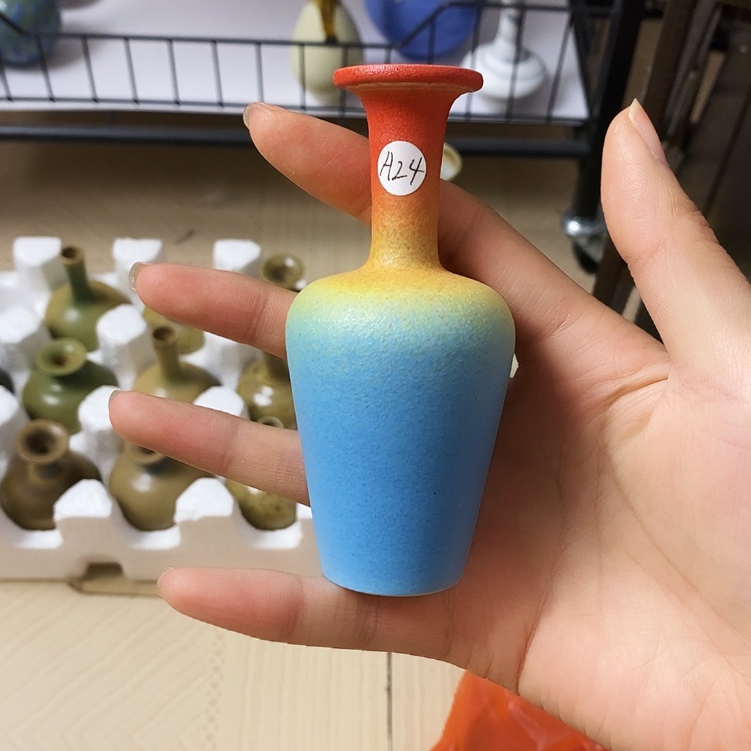 摆件蒙***景德镇高温陶瓷小花瓶