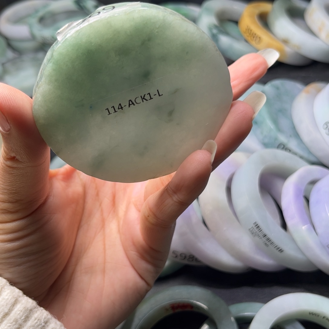 定制翡翠手镯未镶嵌