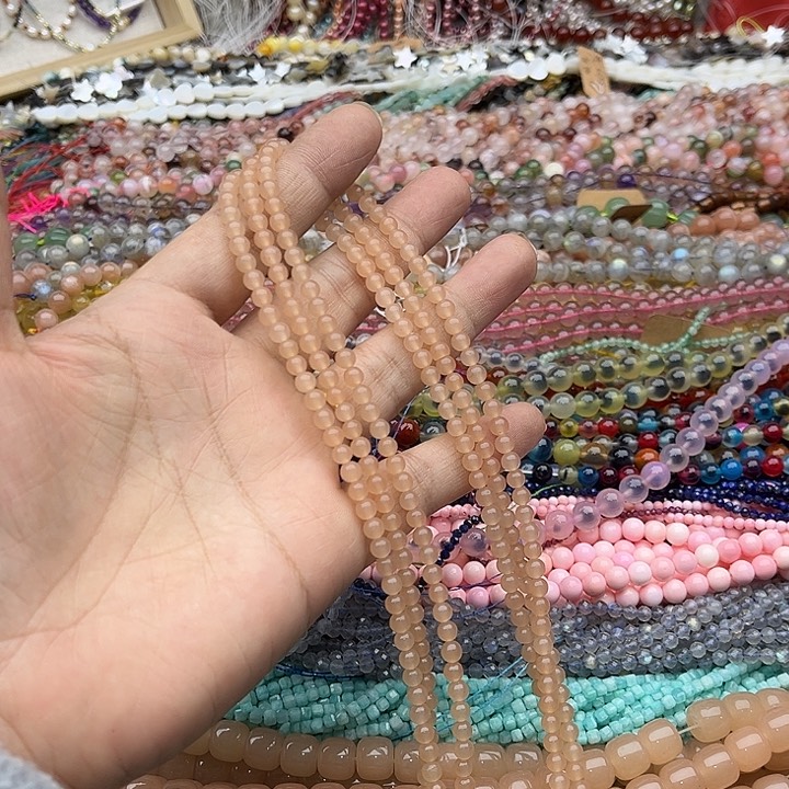 玛瑙/玉髓珠宝半成品未镶嵌一条4mm藕粉