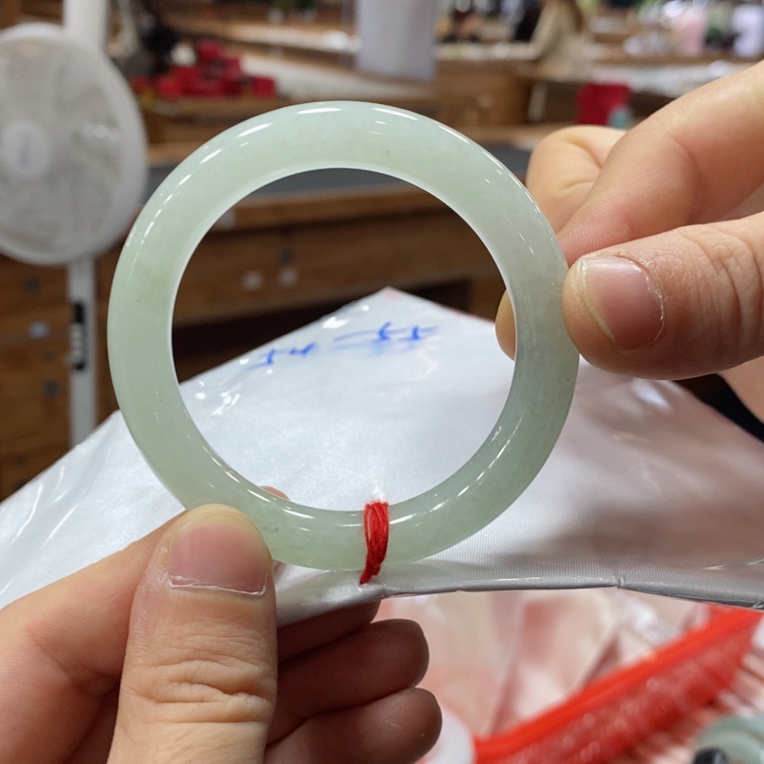 未镶嵌手镯翡翠翡翠