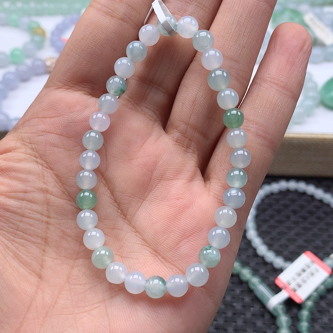 翡翠手链未镶嵌翡翠