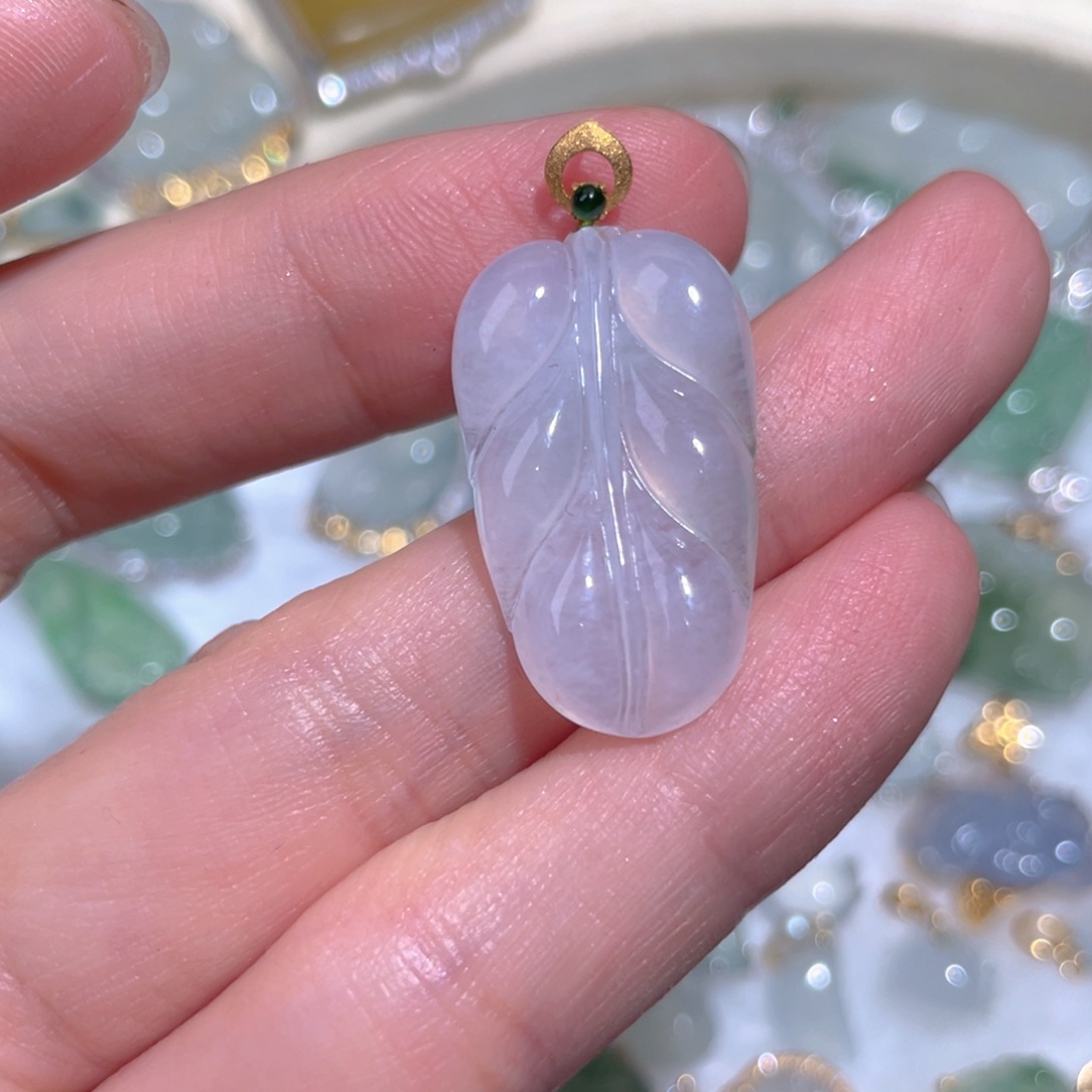 翡翠颈饰18K金镶嵌翡翠