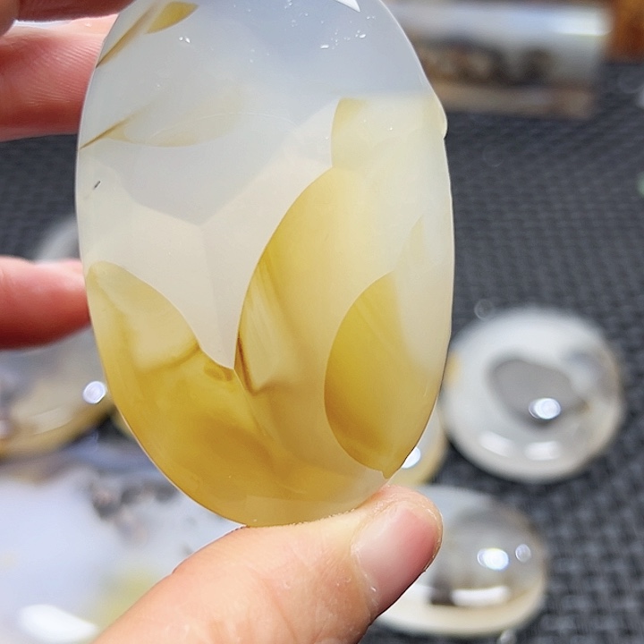 玛瑙/玉髓未镶嵌珠宝半成品