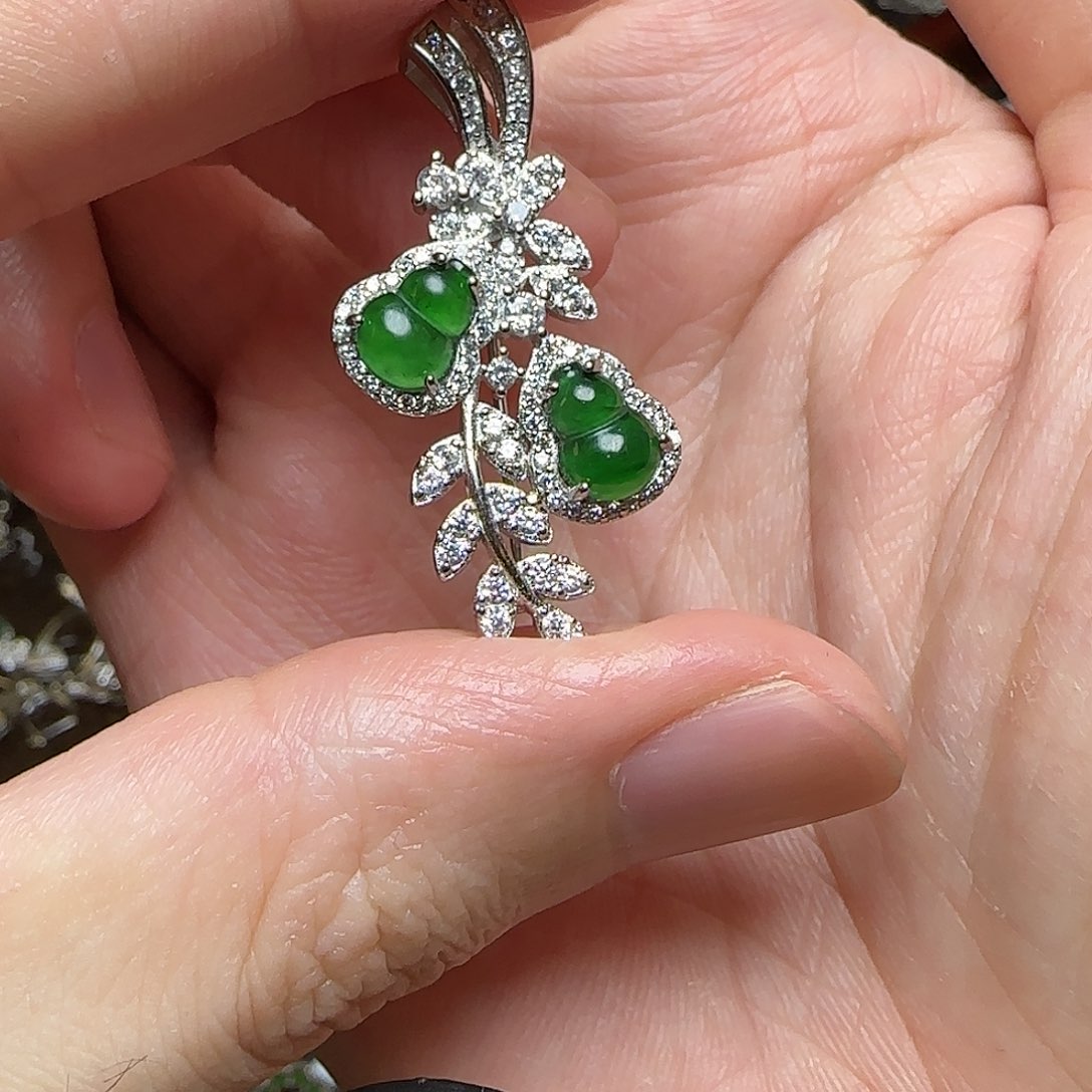 翡翠吊坠(不含链)未镶嵌