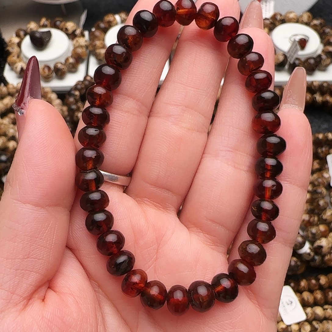 琥珀未镶嵌手链抚顺琥珀