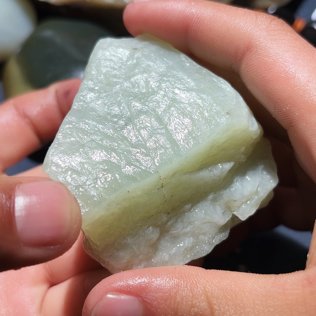 和田玉未镶嵌珠宝奇石