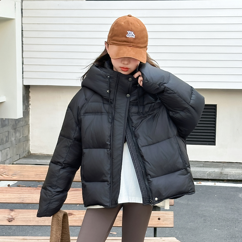 女童羽绒服2025年时尚宽松加厚保暖