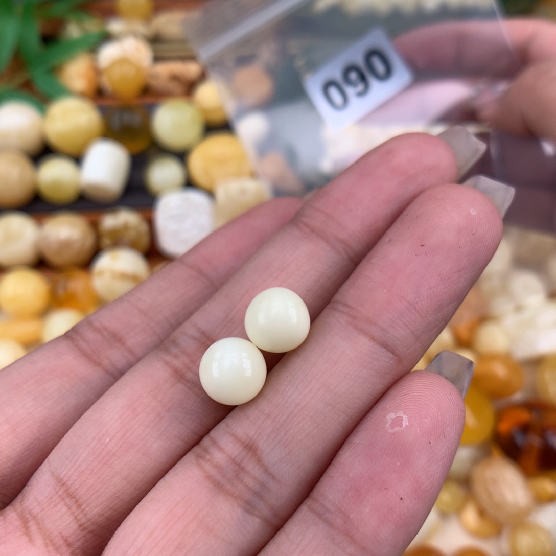 琥珀珠宝奇石未镶嵌8.3