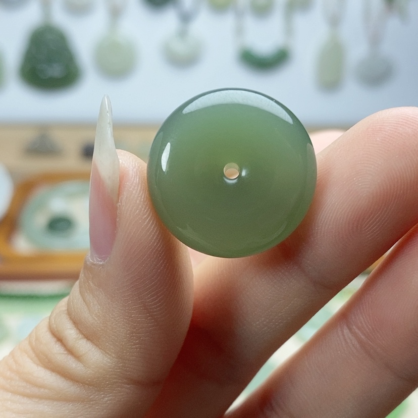 【闪购商品】颈饰未镶嵌和田玉