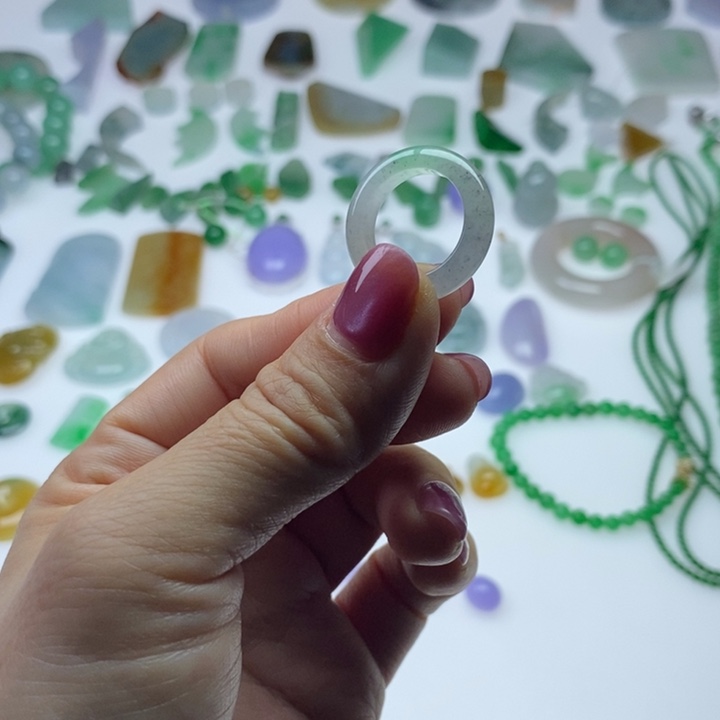 翡翠未镶嵌挂件天然翡翠