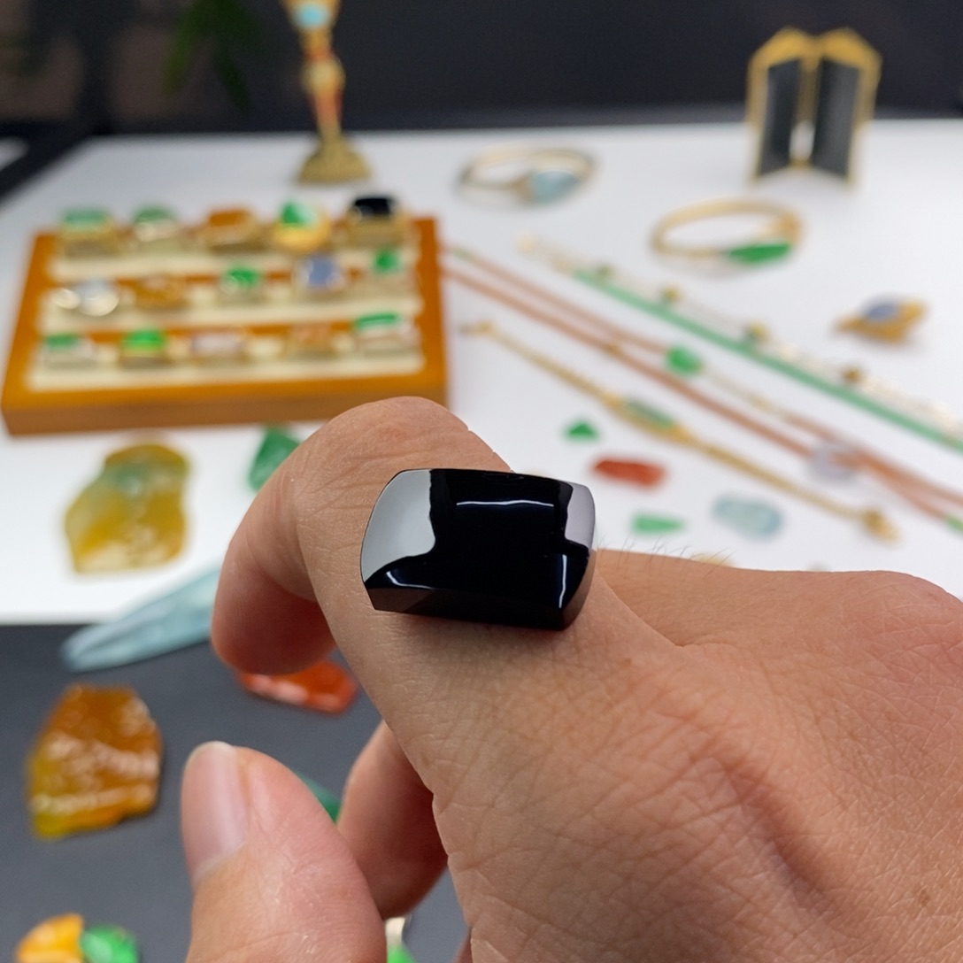 定制翡翠未镶嵌裸石