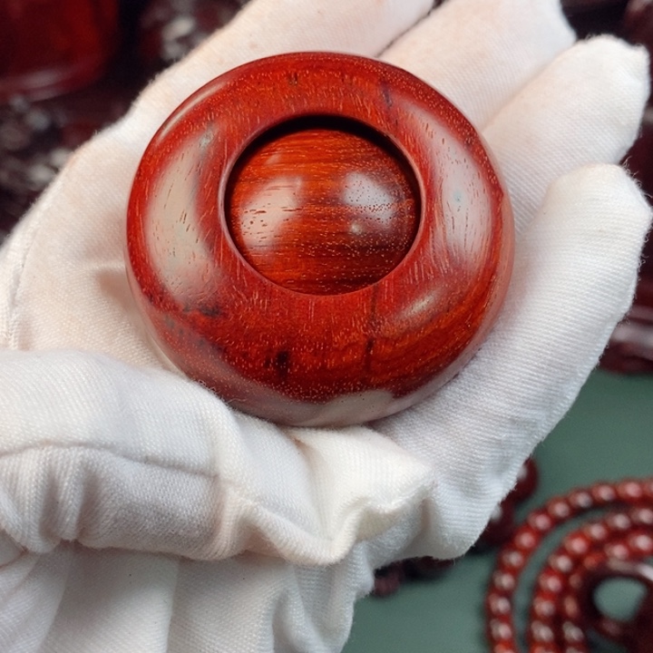 小叶紫檀其他（檀香紫檀）