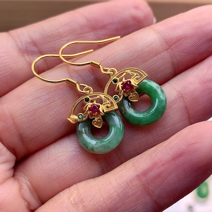 翡翠颈饰银S925镶嵌翡翠