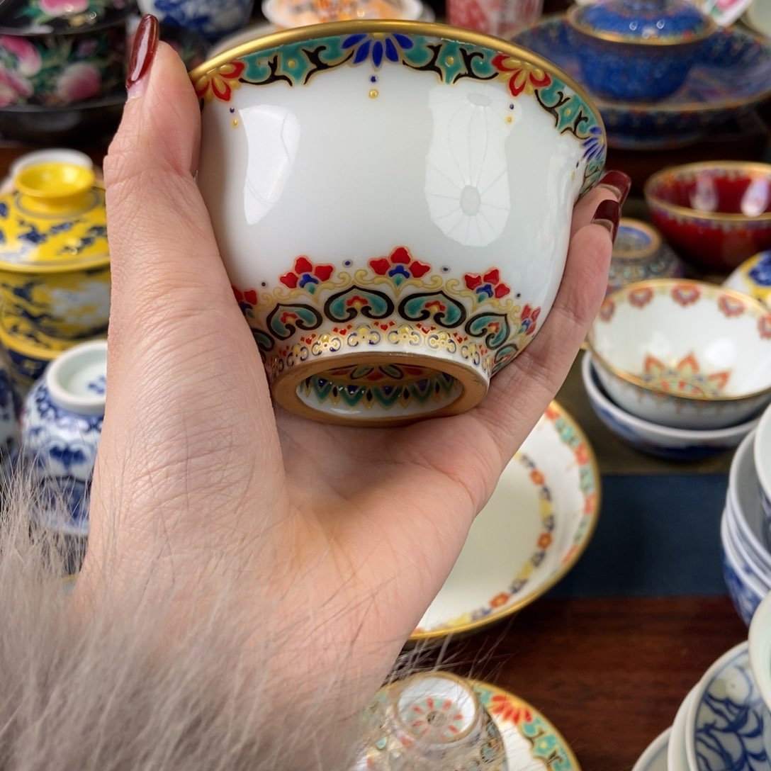 陶瓷艺术家的作品是什么意思。